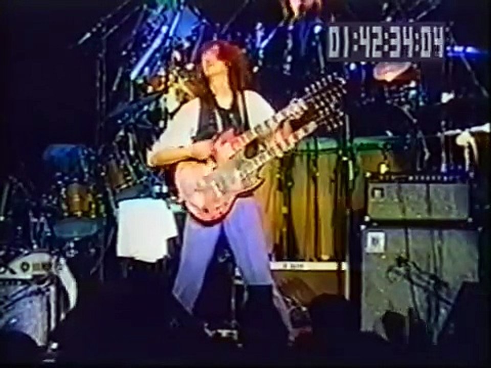 Jimmy Page-Stairway To Heaven (Instr.) w/Jeff Beck & Eric Clapton @ M.S.G (12-8-83)