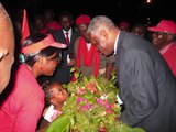 Images de la campagne de Pierre MAMBOUNDOU (Présidentielle 2009 au Gabon)
