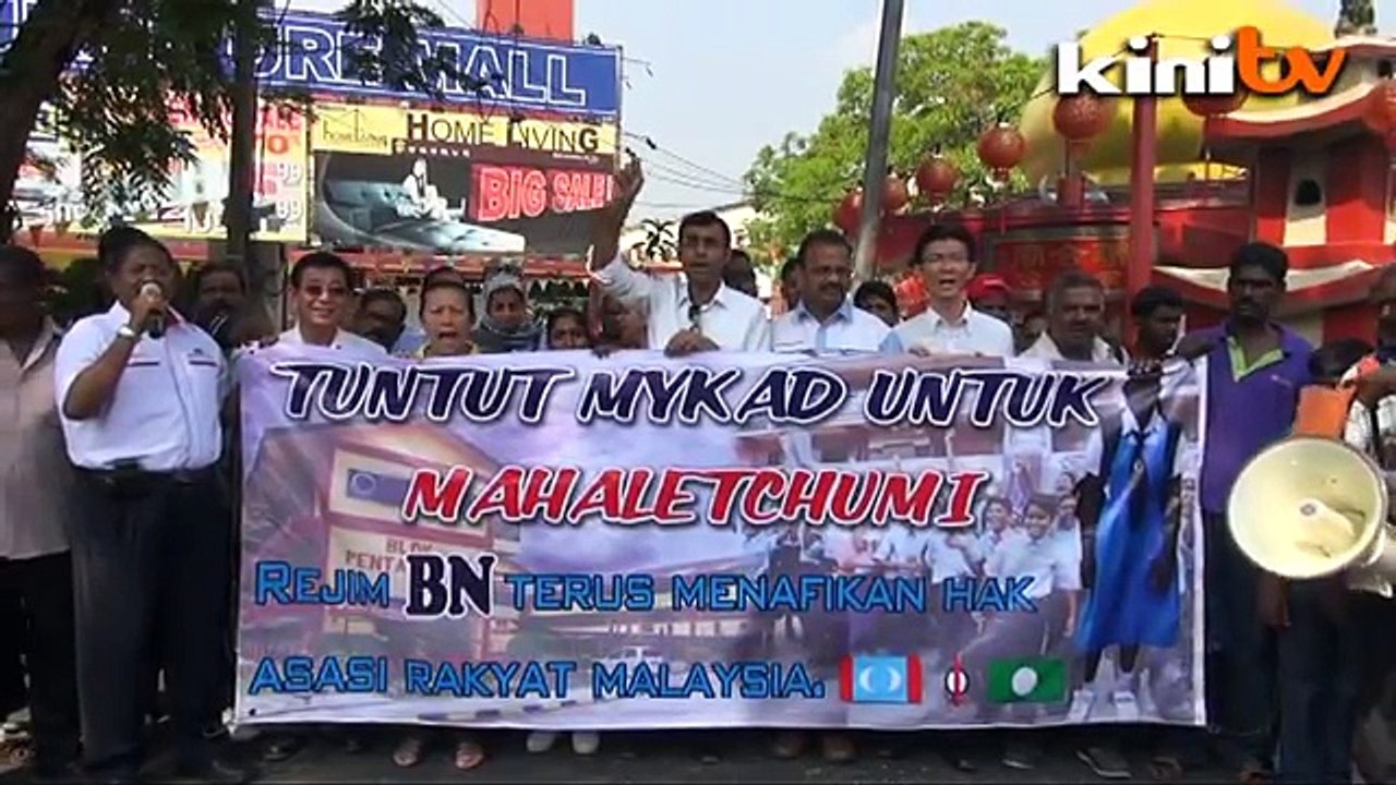 Stateless Indians Demonstrate To Claim Blue IC