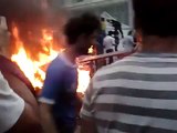 Riot in tehran streets Guy gets shot پلیس در حال شلیک کردن به سمت مردم