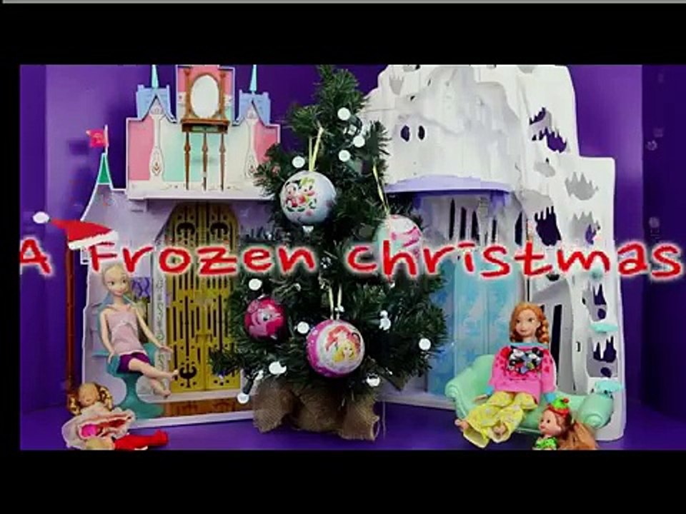 Frozen Elsa and Anna Celebrate Christmas Spiderman Santa Felicia and Krista Barbie Dolls DisneyCarTo