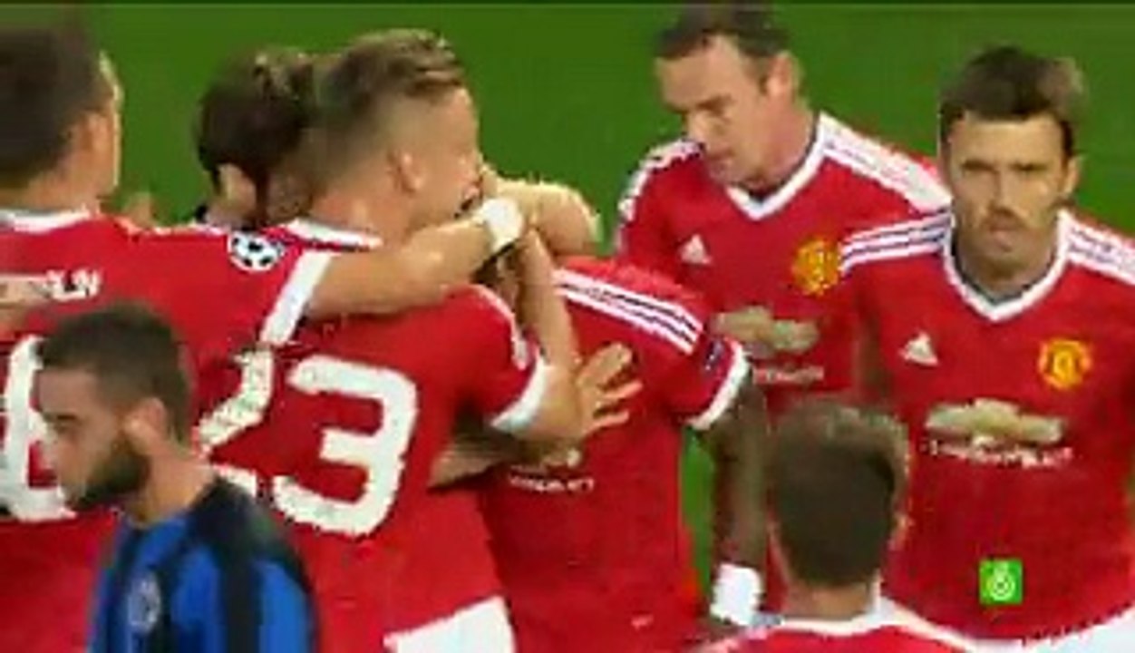 Goal Memphis Depay - Manchester United 1-1 Club Brugge - 18-08-2015