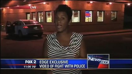 ▶ Police BRAWL  Black Men Beat Up White Cops Caught on Camera
