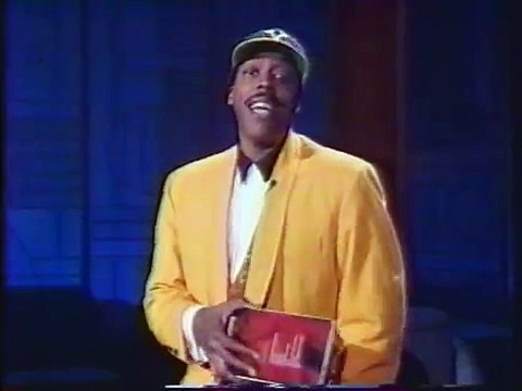 Annie Lennox - Walking On Broken Glass ( MTV Live Arsenio Hall 1/3/92)