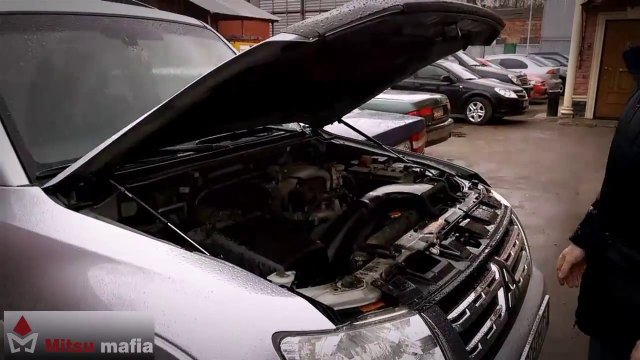 Упоры (амортизаторы) капота Mitsubishi Pajero 4 (Митсубиси Паджеро 4)