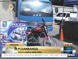 Detienen a 5 sujetos por robo de camión cargado de alimentos