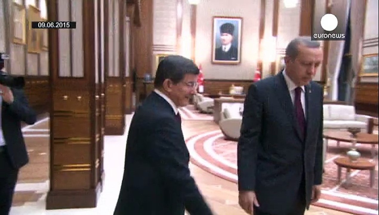 ترکیه؛ انصراف احمد داود اوغلو از تشکیل دولت جدید