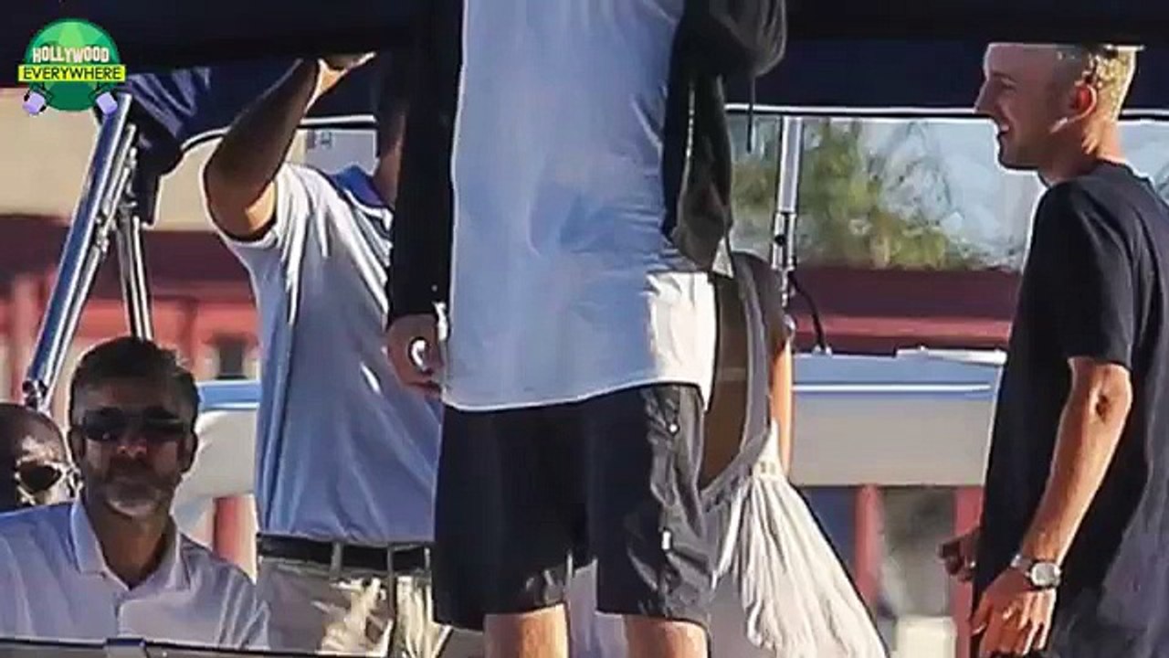 Justin Bieber Takes Bikini Clad Girls Boating On Yacht