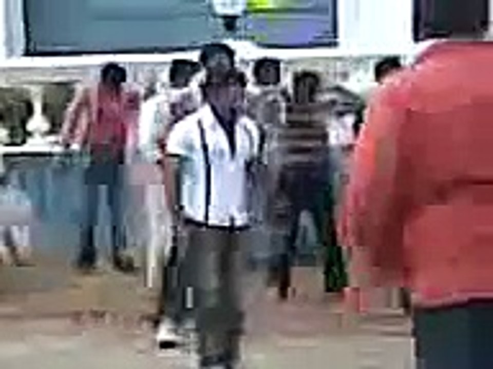 aadhavan shooting in SRM college