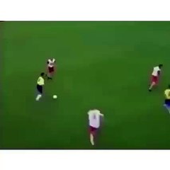 شيء لا يصدق حركة خيالية ومراوغة أسطورية يعتزل بعدها اللاعب