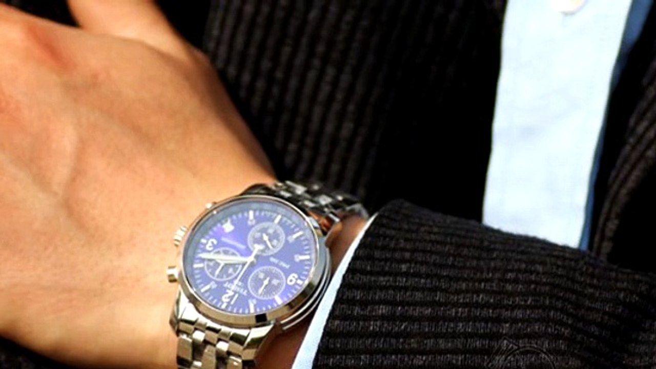 Mách bạn cách mua đồng hồ đeo tay ở Hà Nội