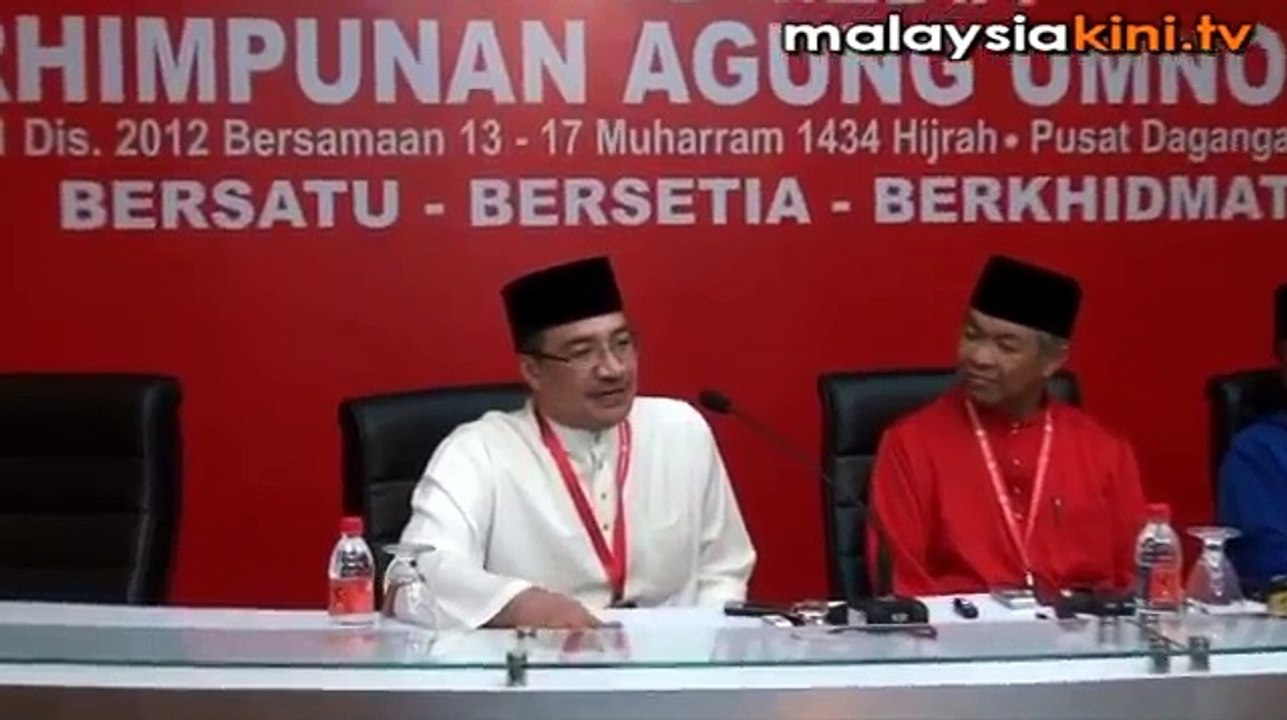 Umno veep: Ex-IGP, Deepak issues ploy to sidetrack meet