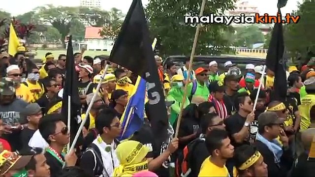 100,000 banjiri stadium, himpunan lancar