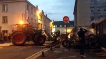 Manifestation des agriculteurs devant la préfecture de la Manche