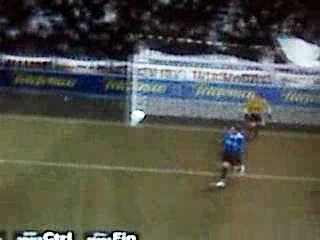 Adriano but contre le real madrid