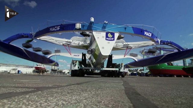 Le nouveau trimaran de François Gabart mis à l'eau