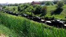 Киев перебрасывает тяжелую военную технику на Донбасс.