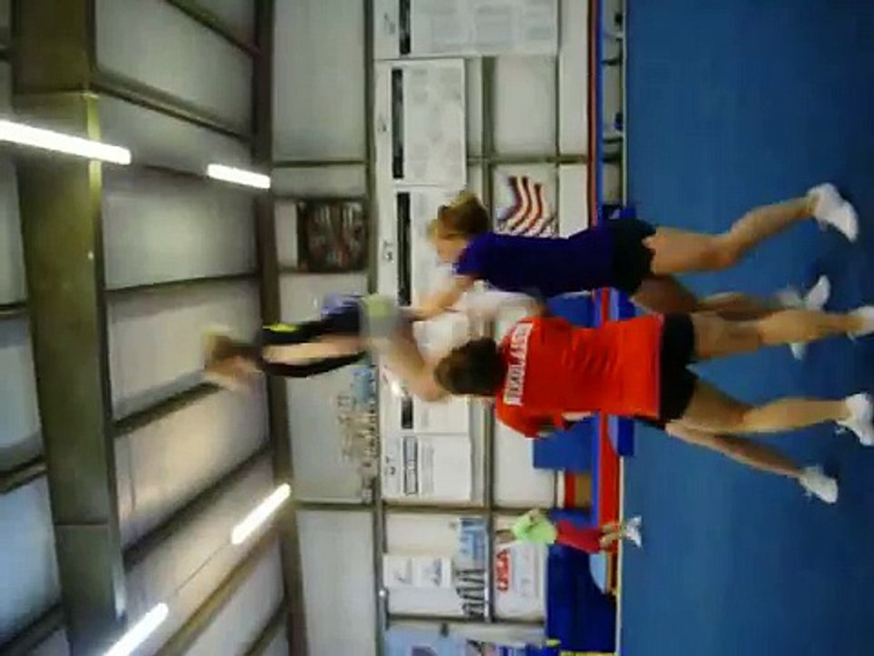 CHEER: Yo-Yo -- Front walkover dismount