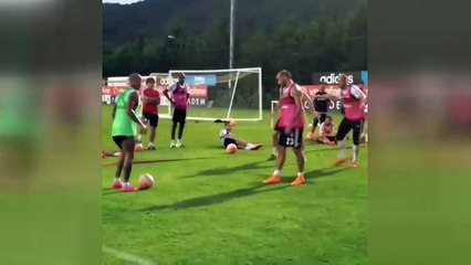 Q7 bu kez abarttı!