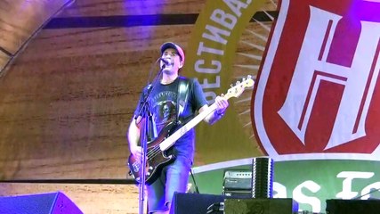 Ногу Свело - Лысая девочка