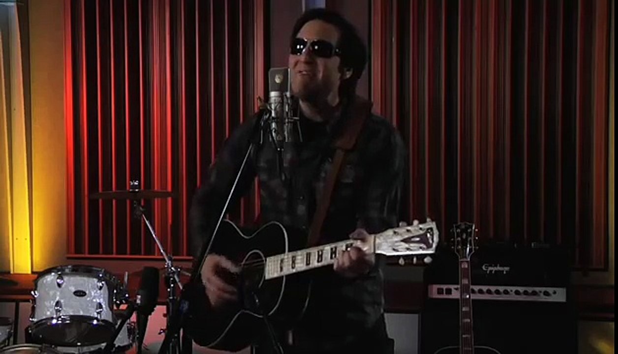 Jimmy Lloyd performs "DLMHWT" on The Jimmy Lloyd Songwriter Showcase - NBC TV - jimmylloyd.com