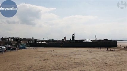 Dismaland : le Disneyland post-apocalyptique de Banksy