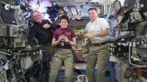 Happy New Year from the ISS (Italian)