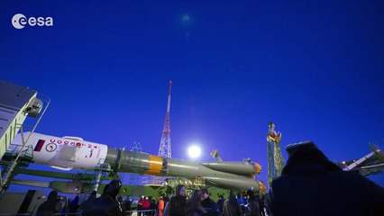 Soyuz TMA-15M spacecraft transfer and liftoff