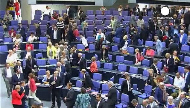 El Bundestag aprueba por holgada mayoría el tercer plan de rescate financiero de Grecia