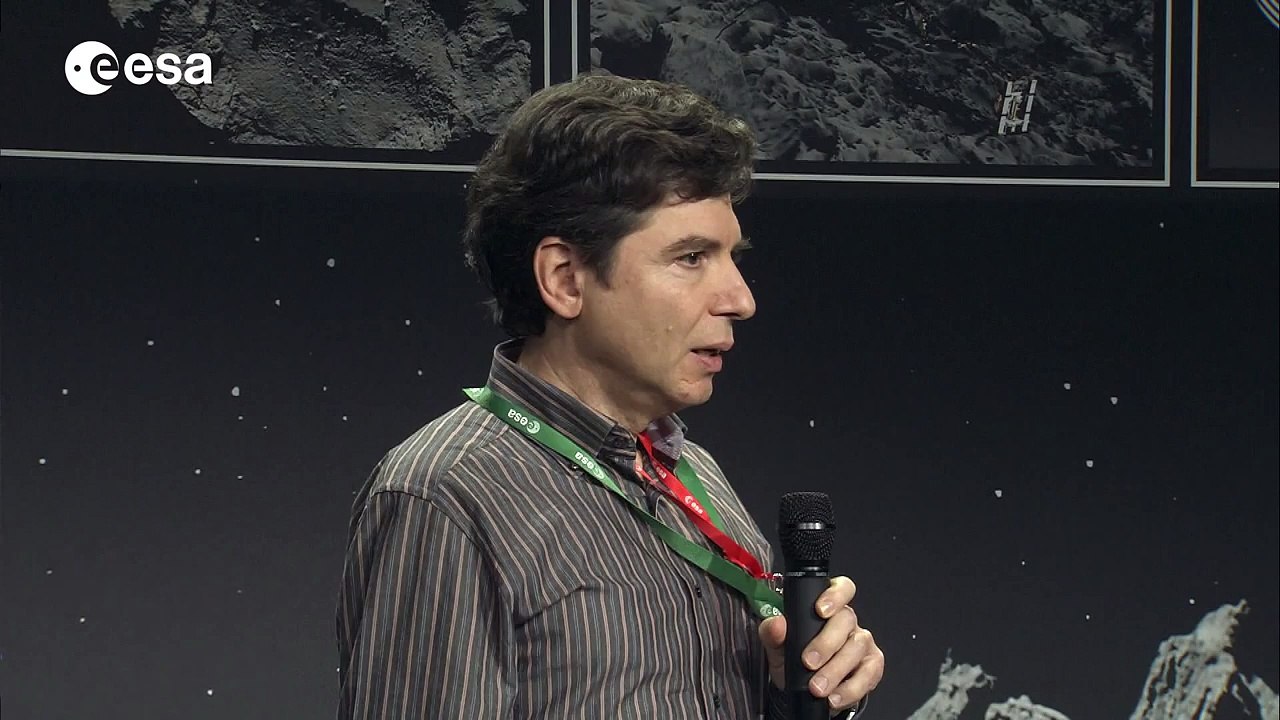 Philae landing: lander status and first descent image