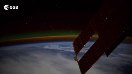 Flying through an Aurora