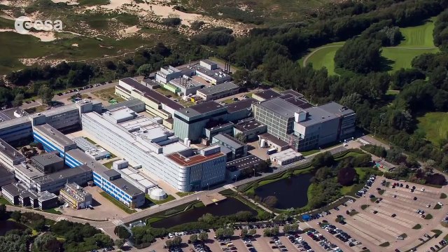 Rosetta Spacecraft at ESA's ESTEC Test Centre