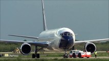 Blue Panorama Boeing 767  crosswind landing and takeoff from Merida