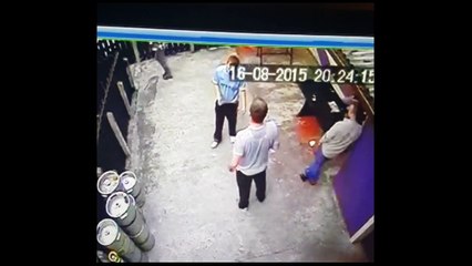 Man's pub barrel lifting goes wrong
