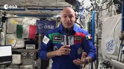 Luca Parmitano addresses parliamentarians