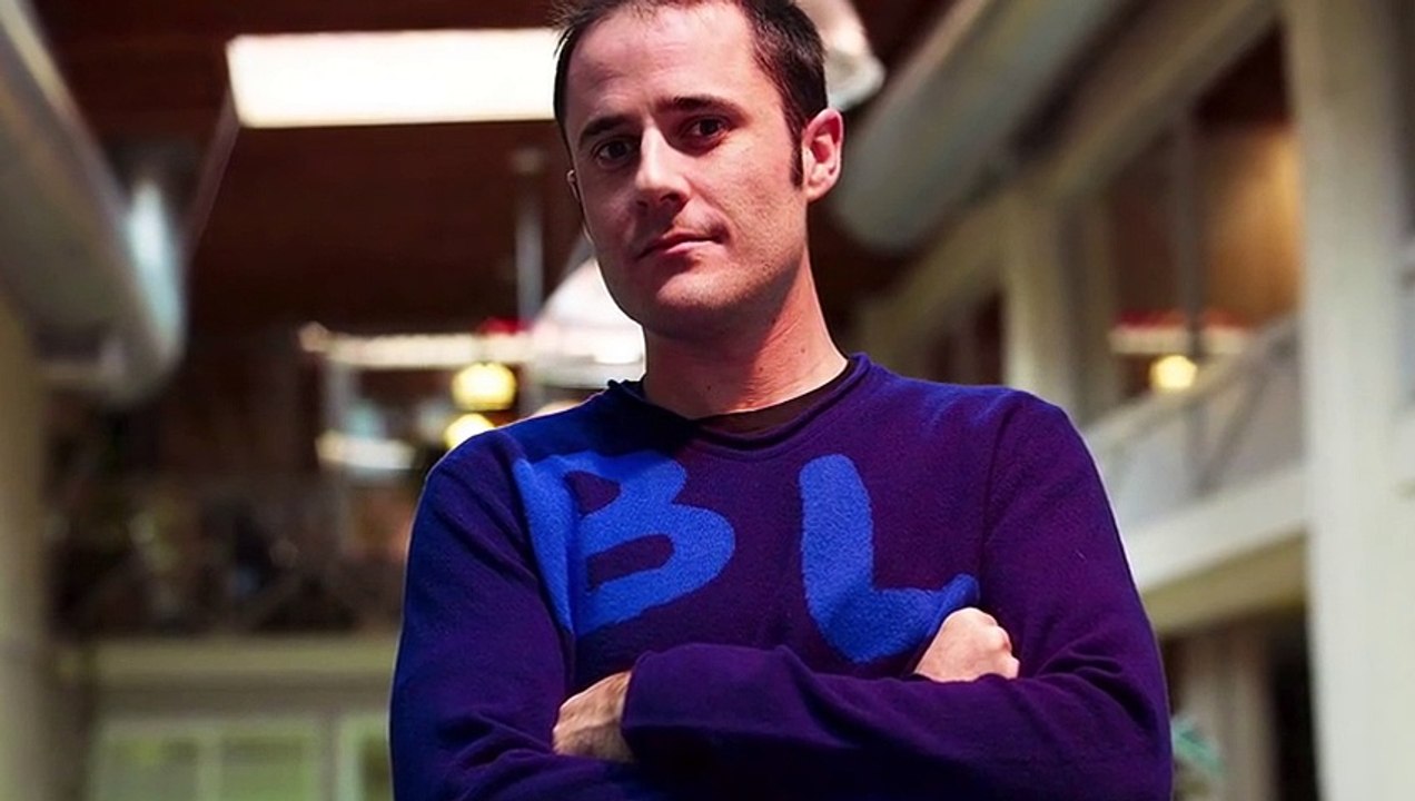 10 Billionaires Who Don't Have a College Degree