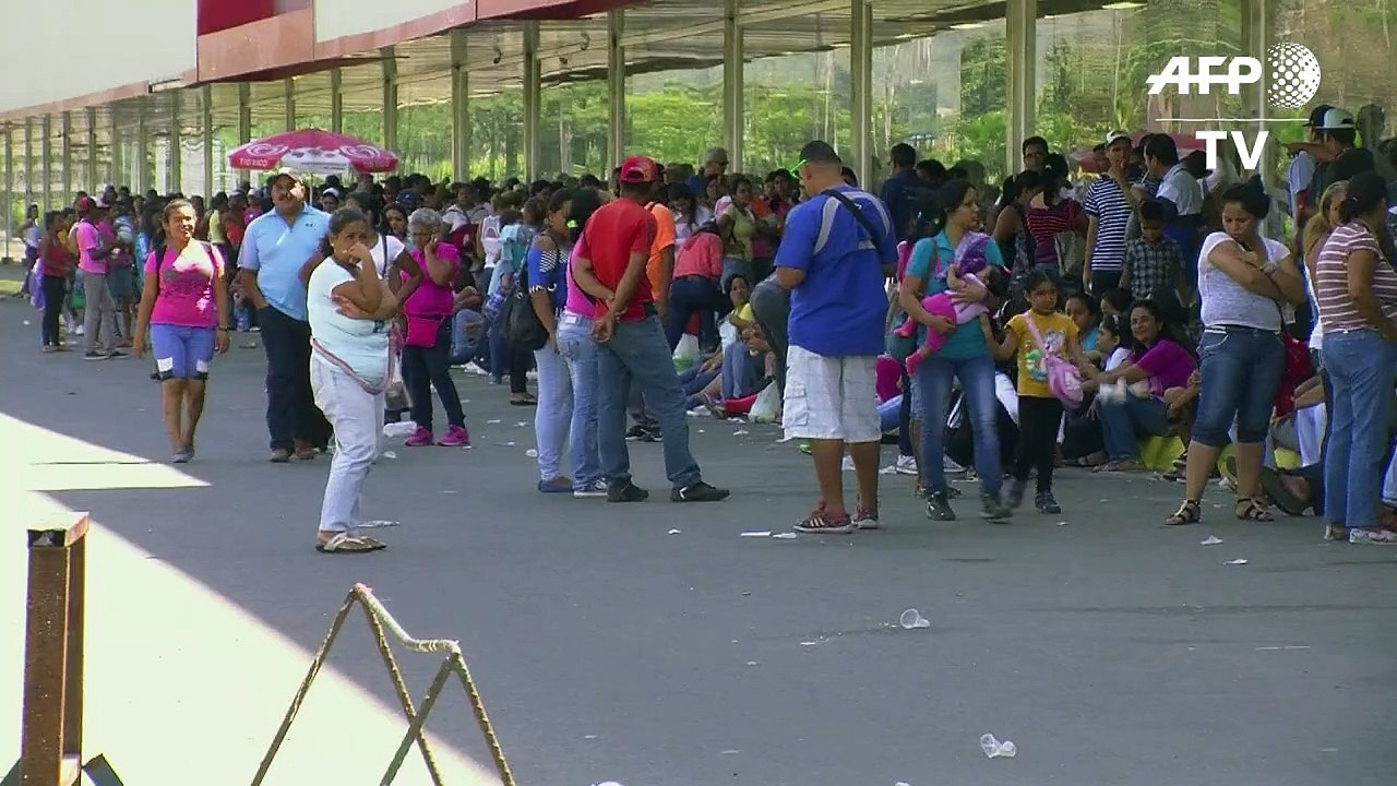 Venezuela: loin de la capitale, la pénurie s'ag...