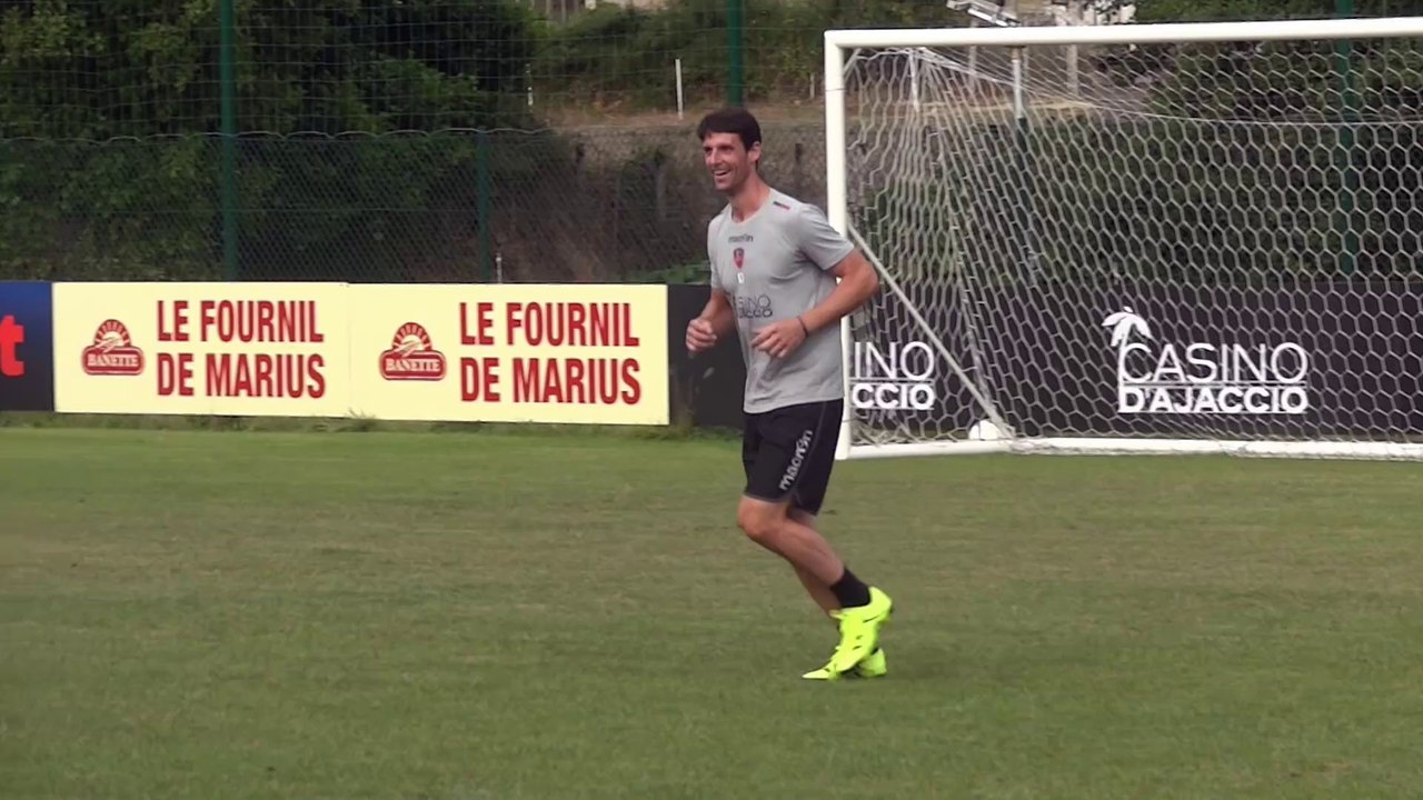 Inside GFCA - PREMIER ENTRAINEMENT DE JEREMIE BRECHET