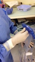 Preparación de sistema y pieza de mano de Alcon Infinity Cirugía de catarata