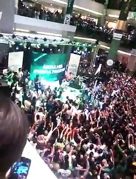 Dubai mein kis qadar Pakistan se Muhabbat karne wale baste hein, Video Daikhein