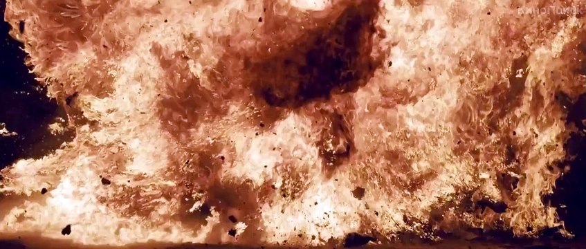 Атака Титанов. Фильм первый_ Жестокий мир _ Русский Трейлер (2015)