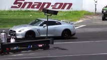 NISSAN GTR DRAG RACES A SHELBY GT500 MUSTANG