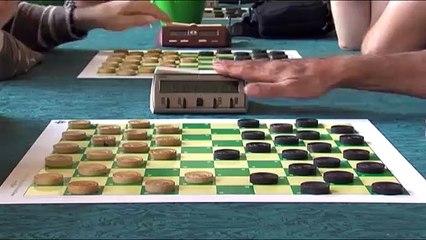 Le jeu de dames version guerre éclair