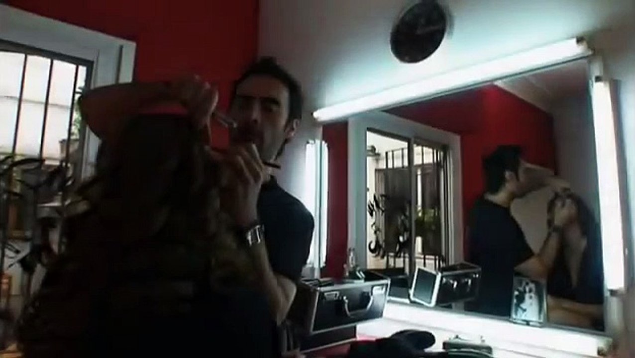 Fashion Photo Shoot - Behind The Scenes: Hair-Style