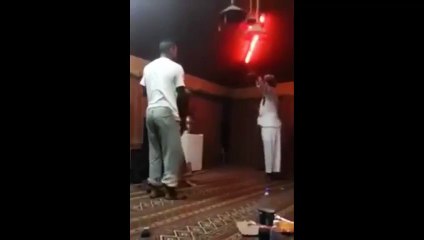 تحدي بين سعودي وكلب بوليسي في استراحة ينتهي بهزيمة متوقعة