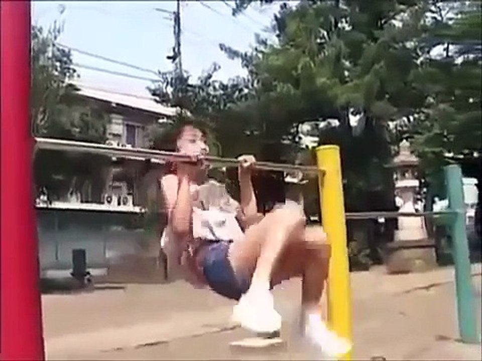 【진짜 대단해】여자 초등학생 의 브릿지&거꾸로오르기！