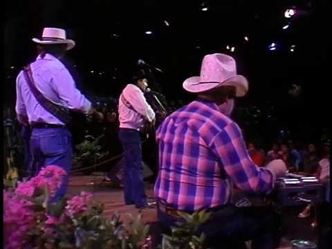 Waylon Jennings - Medley - Live 1984