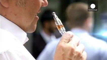 پژوهشگران بریتانیایی تجویز سیگار الکترونیکی را توصیه می کنند