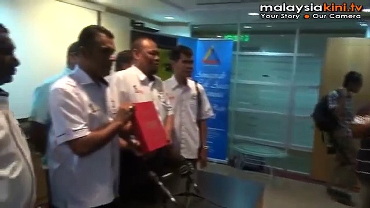 Protes peniaga depan rumah Ambiga batal