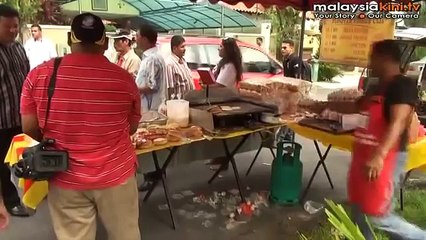 'Protes burger' depan rumah Ambiga